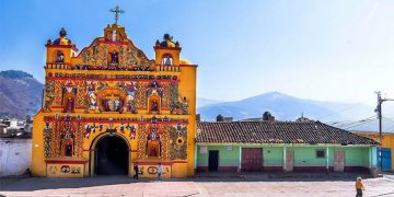 Los templos parroquiales son edificios históricos