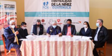 Organizaciones lazan programa de niñez y adolecencia.