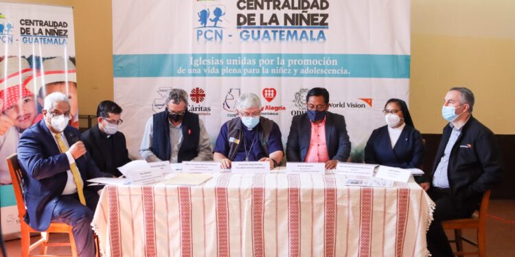 Organizaciones lazan programa de niñez y adolecencia.