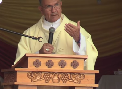 El Quiche recibe a Monseñor Juan Manuel Cuá con gran cariño y solemnidad