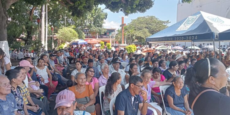 Mita celebra primer aniversario de la consulta y reafirma lucha antiminera por daños irreparables que ocasiona.