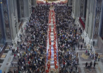 Cónclave: se celebra misa por la elección del sucesor de Pedro.