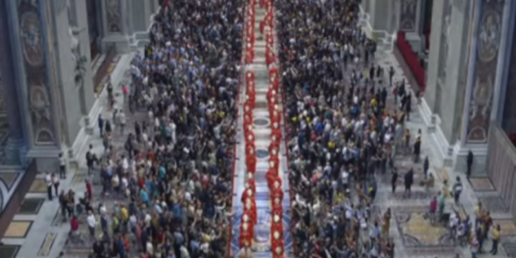 Cónclave: se celebra misa por la elección del sucesor de Pedro.