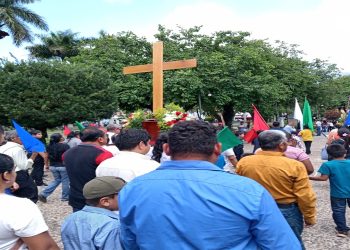 La cruz misionera del COMGUA, recorre Zacapa y Chiquimula.